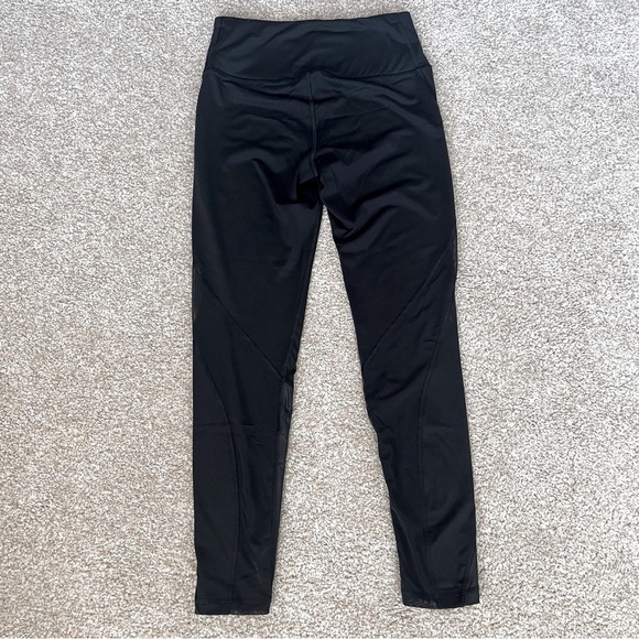 Victoria's Secret Sport High Waisted Knockout Leggings Size Small - Picture 7 of 8